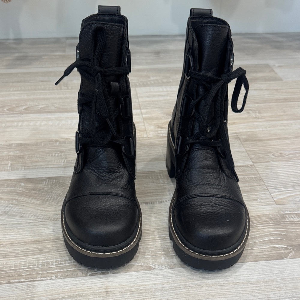 Sorel Black Leather Combat Boots